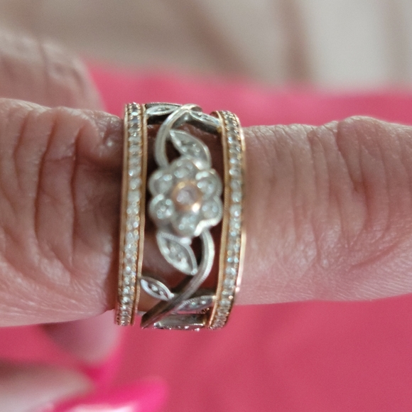 Simon G rose gold floral band - Picture 5 of 6